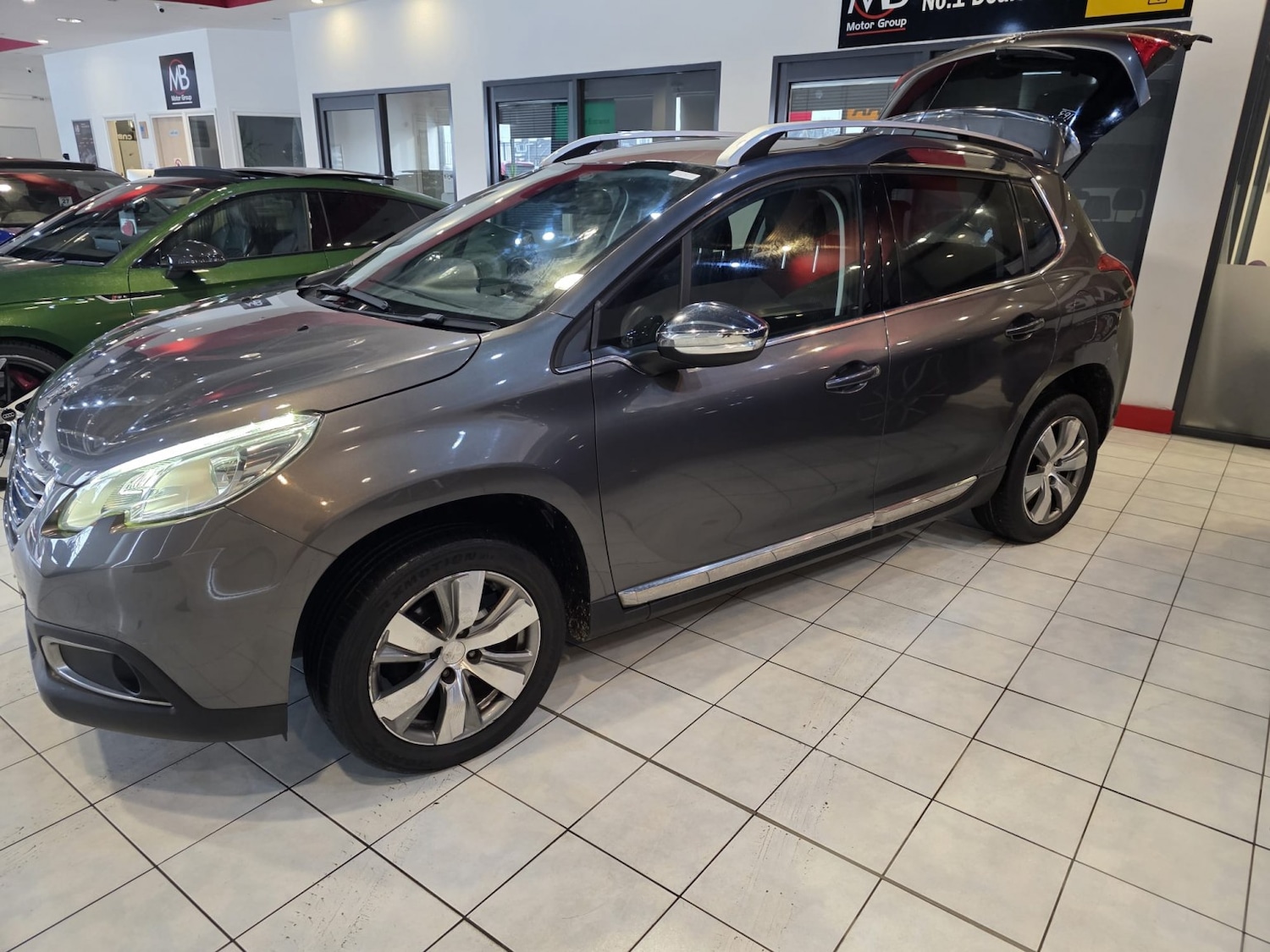 Used Peugeot 2008 2015 for sale - 77118561: Photo 6