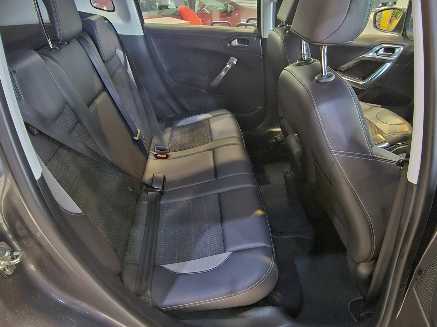 Used Peugeot 2008 2015 for sale - 77595300: Photo 10