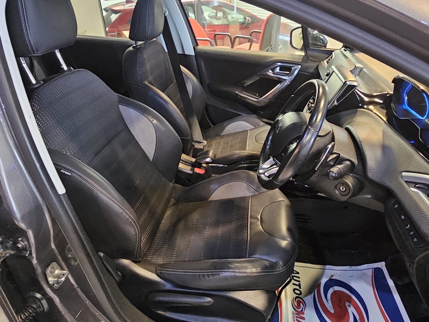 Used Peugeot 2008 2015 for sale - 77595300: Photo 11