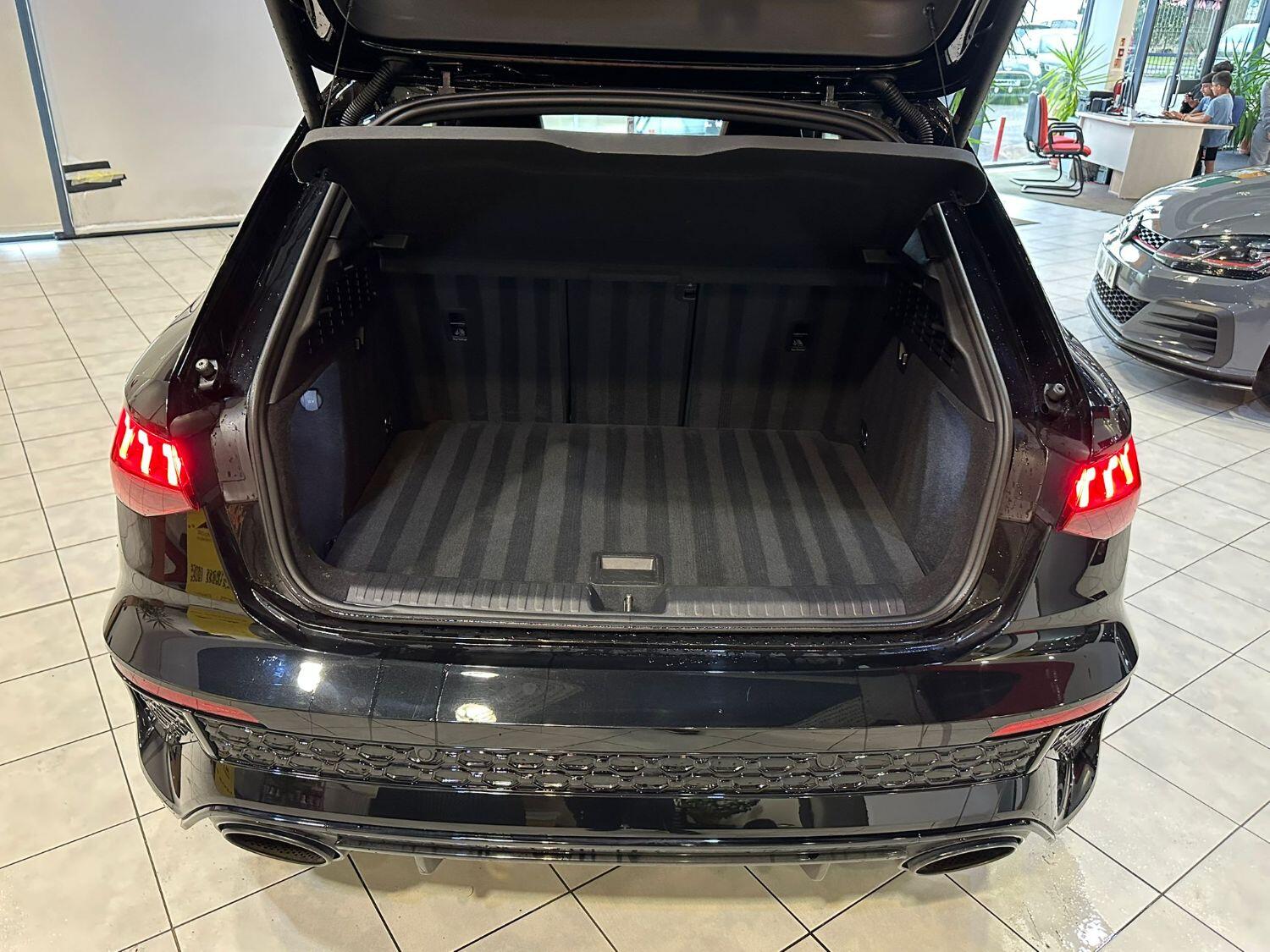 Used Audi RS3 2023 for sale - 76924392: Photo 10