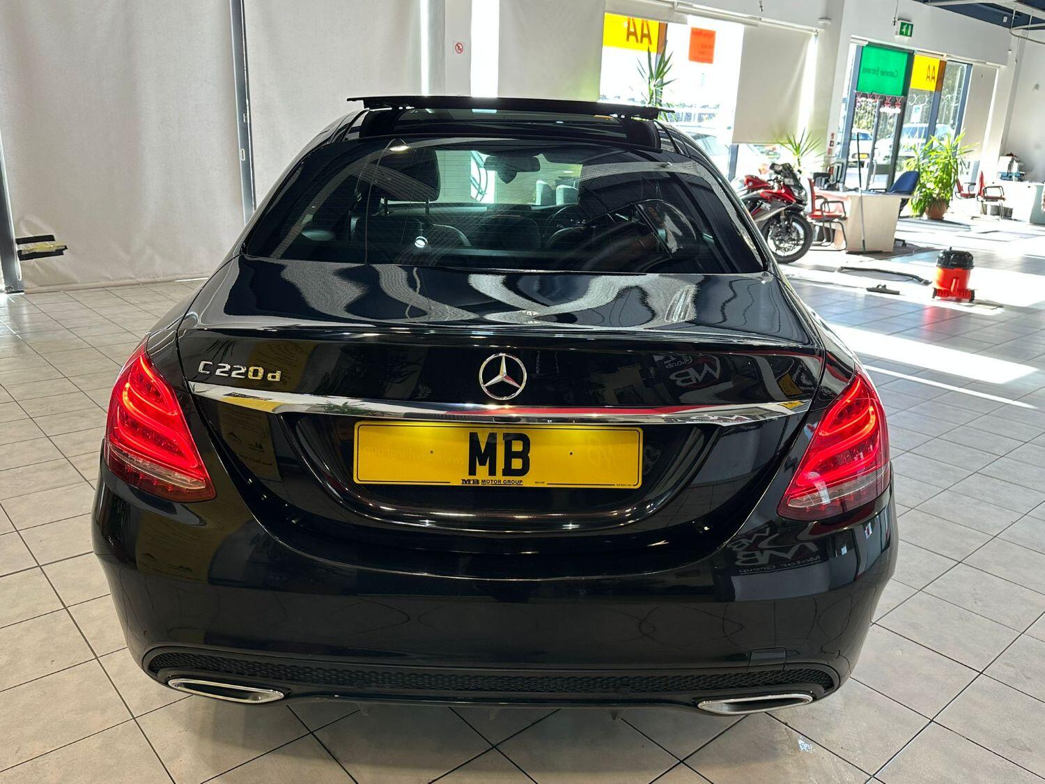 Used Mercedes-Benz C Class 2016 for sale - 76030685: Photo 9