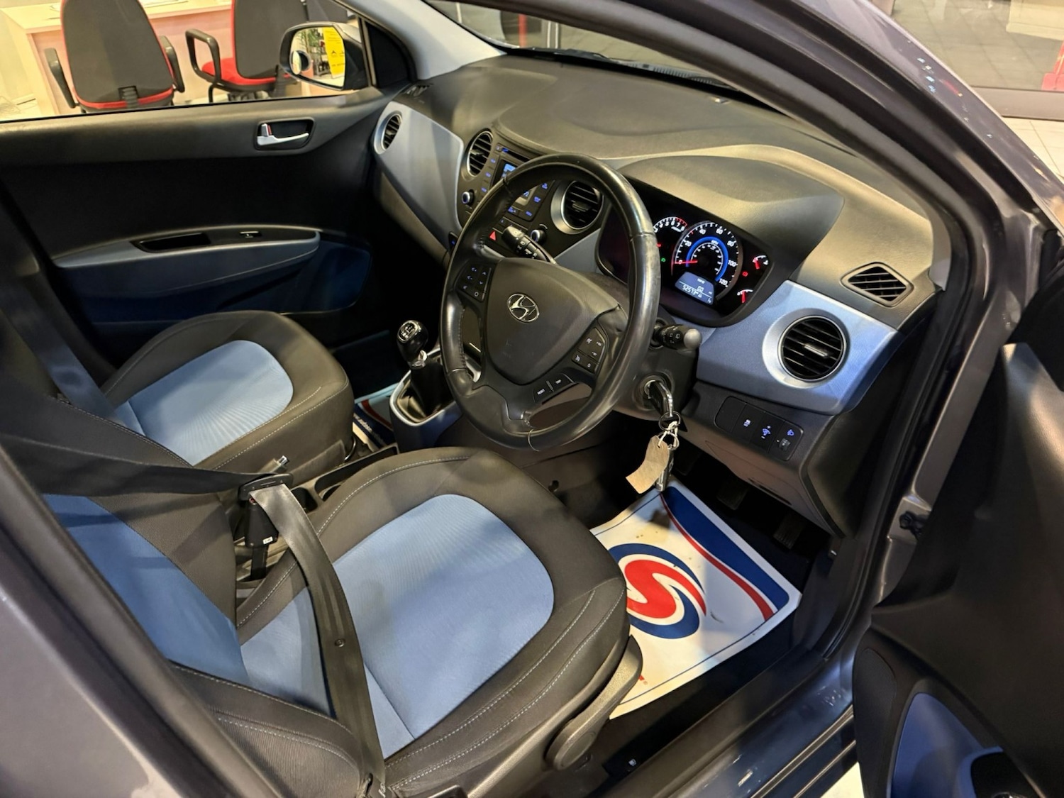 Used Hyundai i10 2015 for sale - 77643757: Photo 11