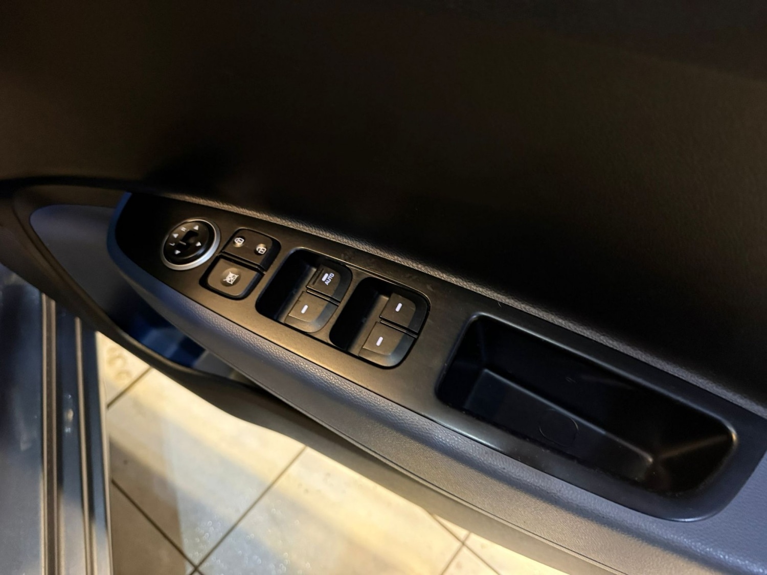 Used Hyundai i10 2015 for sale - 77643757: Photo 15