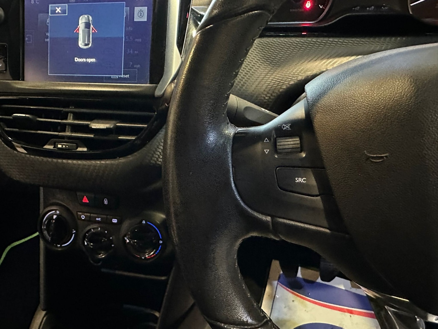 Used Peugeot 208 2016 for sale - 77668536: Photo 22