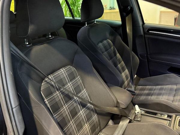 Used Volkswagen Golf 2016 for sale - 76211872: Photo 13