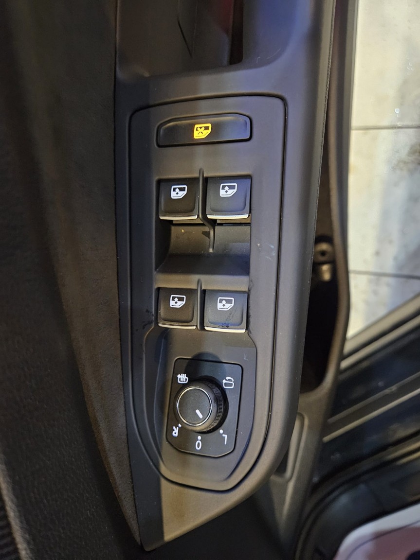 Used Volkswagen Golf 2025 for sale - 77385359: Photo 15