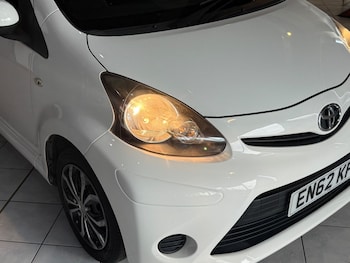 Used Toyota AYGO 2013 for sale - 79463404: Photo