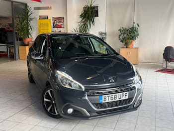 Used Peugeot 208 2018 for sale - 79676262: Photo