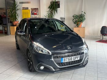 Used Peugeot 208 2018 for sale - 79676262: Photo