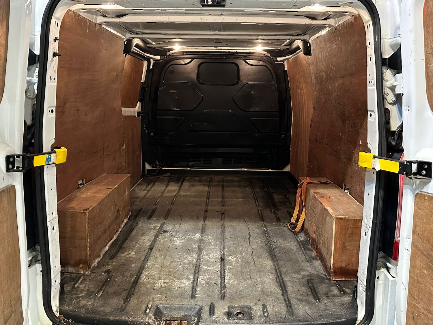 Used Ford Transit Custom 2019 for sale - 77370700: Photo 12