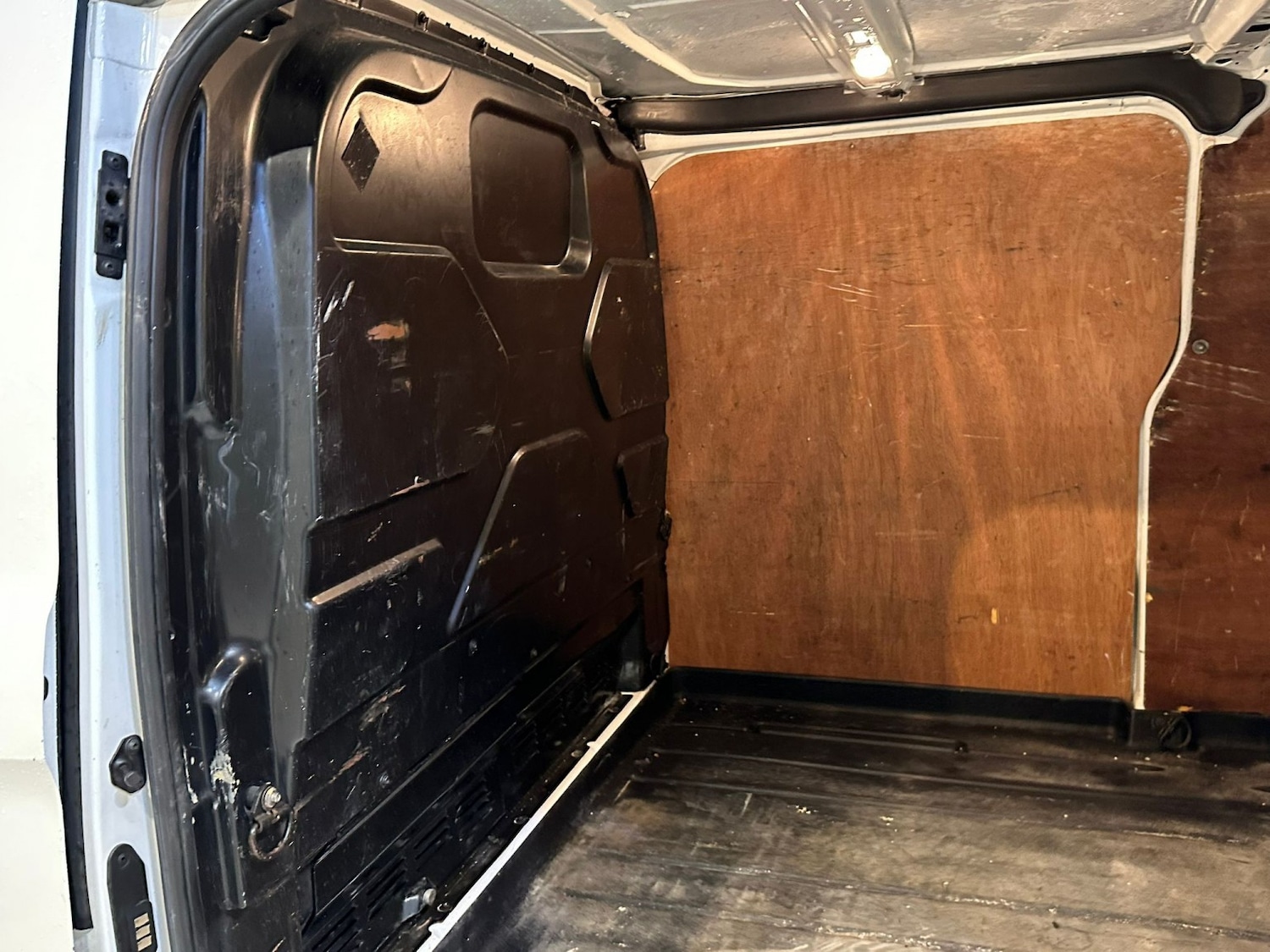 Used Ford Transit Custom 2019 for sale - 77370700: Photo 18