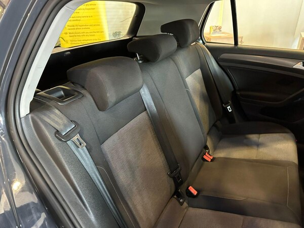 Used Volkswagen Golf 2014 for sale - 76178964: Photo 9