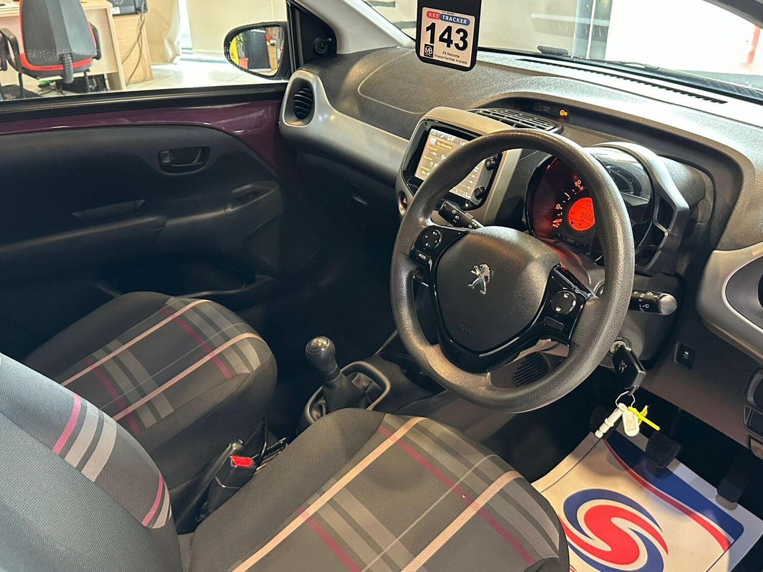 Used Peugeot 108 2015 for sale - 76521060: Photo 16