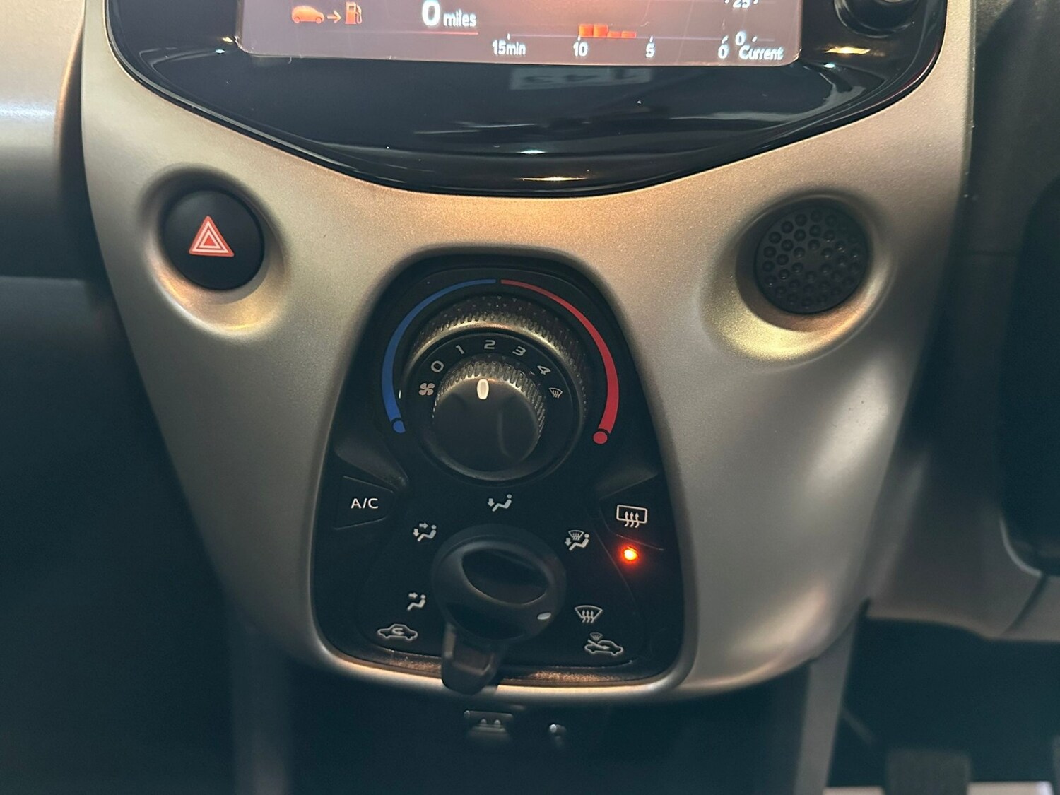 Used Peugeot 108 2015 for sale - 76521060: Photo 19