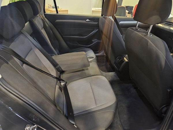 Used Volkswagen Passat 2017 for sale - 76273297: Photo 11