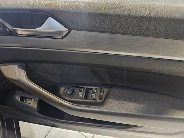 Used Volkswagen Passat 2017 for sale - 76273297: Photo 15