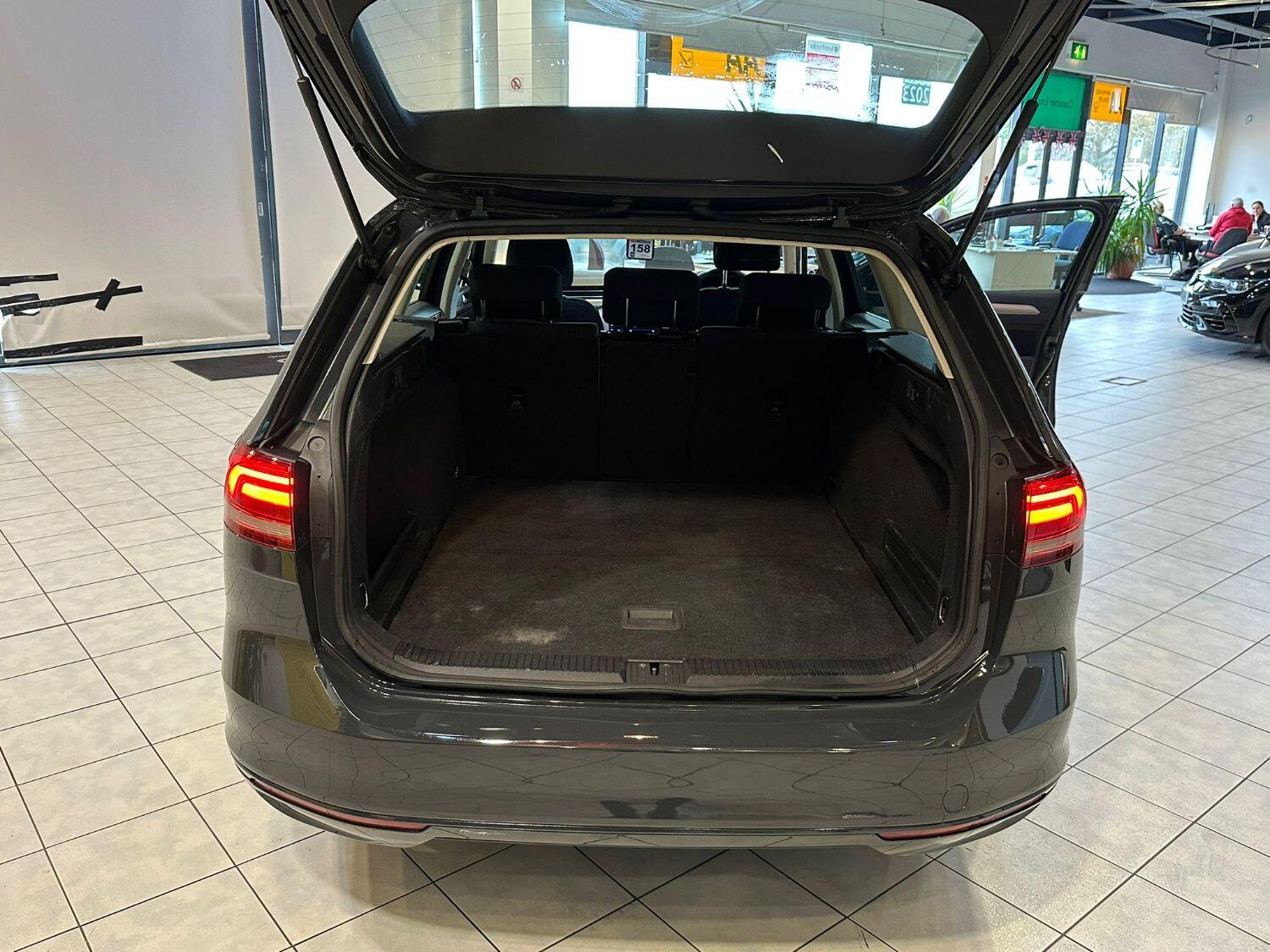 Used Volkswagen Passat 2017 for sale - 76273297: Photo 8