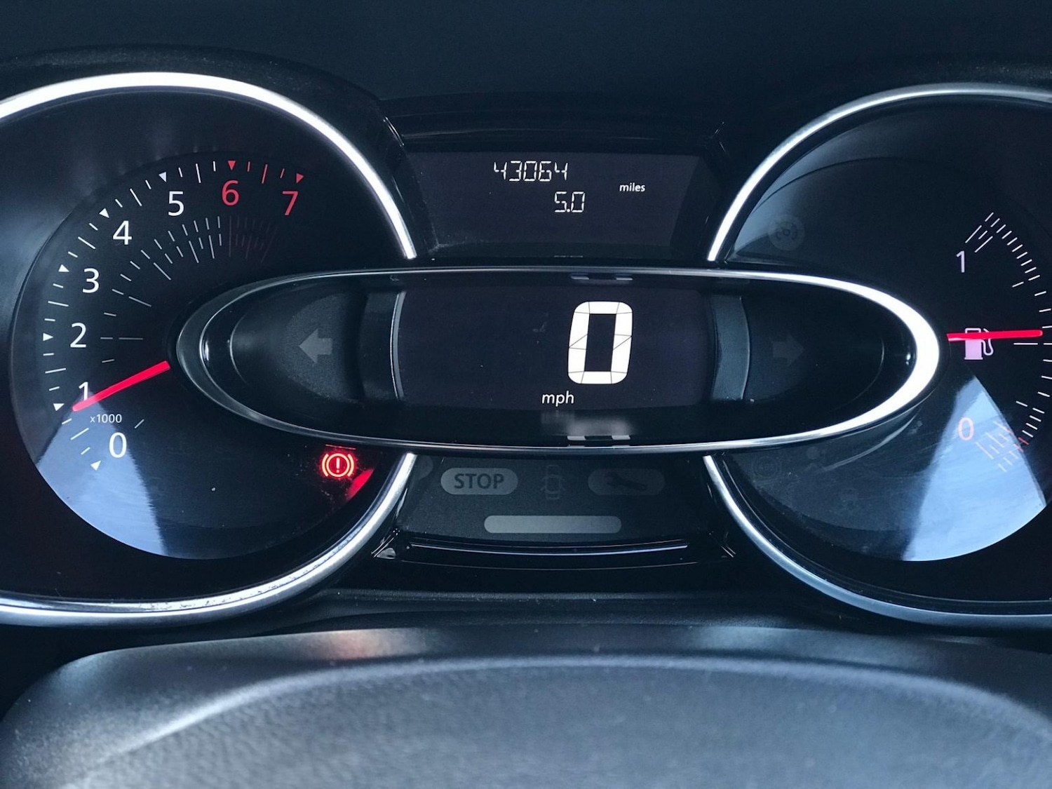 Used Renault Clio 2018 for sale - 77195460: Photo 10