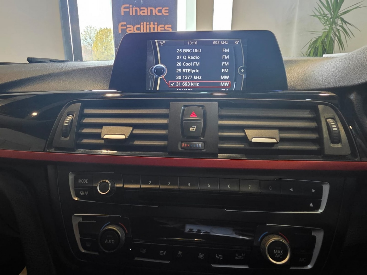 Used BMW 3 Series 2012 for sale - 76712486: Photo 20