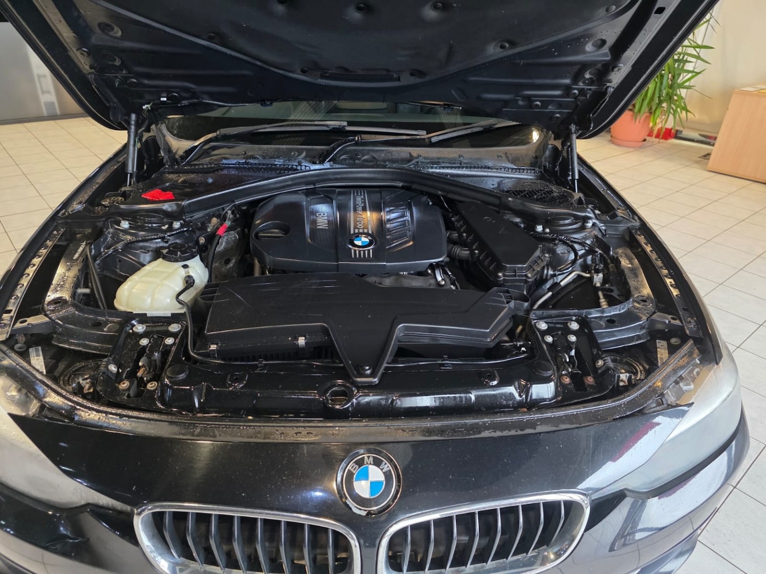 Used BMW 3 Series 2012 for sale - 76712486: Photo 35