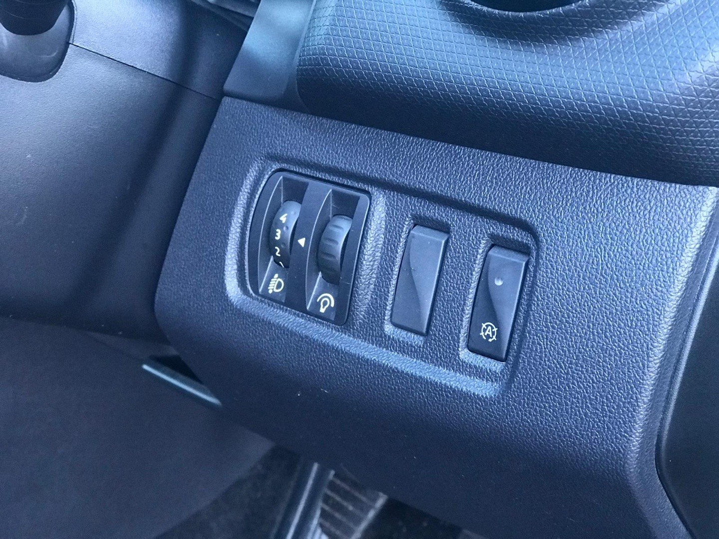 Used Renault Clio 2019 for sale - 77207152: Photo 23