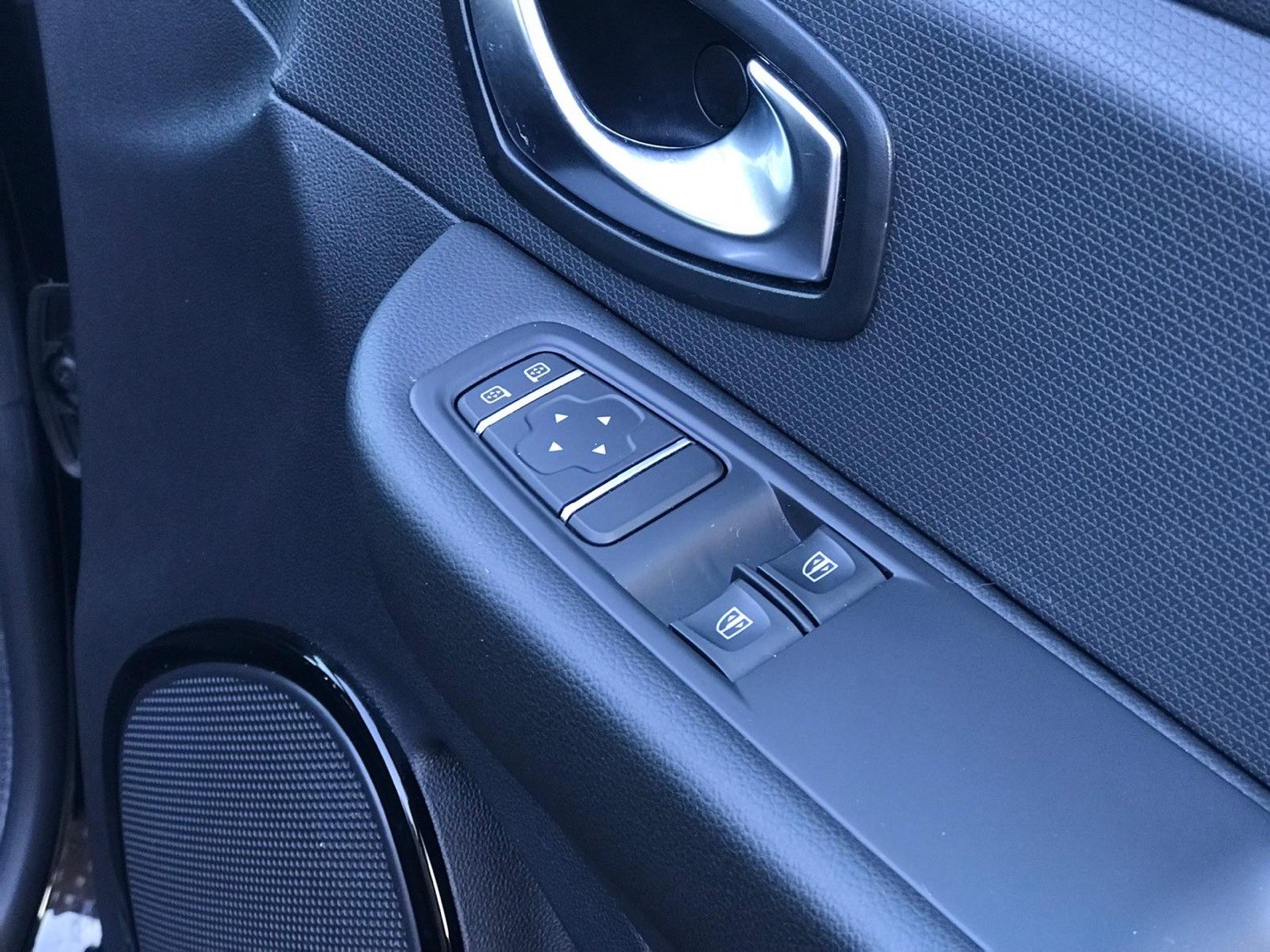 Used Renault Clio 2019 for sale - 77207152: Photo 24