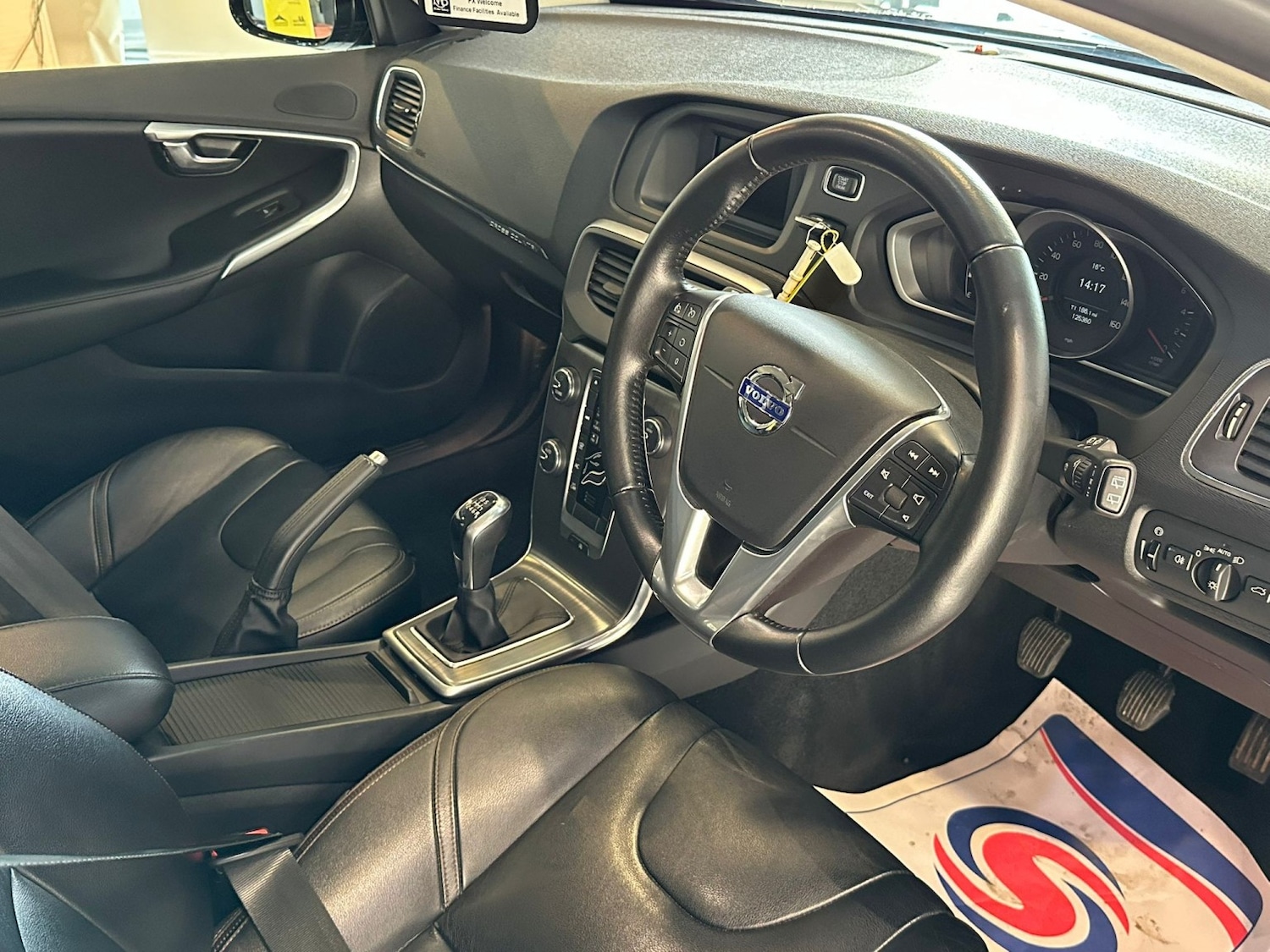 Used Volvo V40 Cross Country 2016 for sale - 76769872: Photo 15