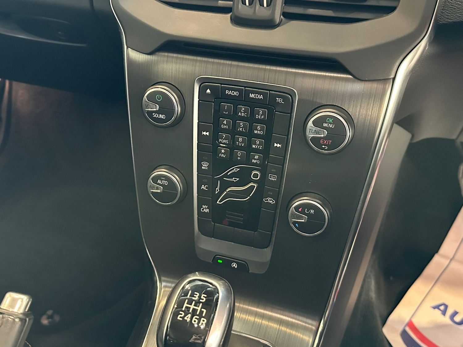 Used Volvo V40 Cross Country 2016 for sale - 76769872: Photo 16