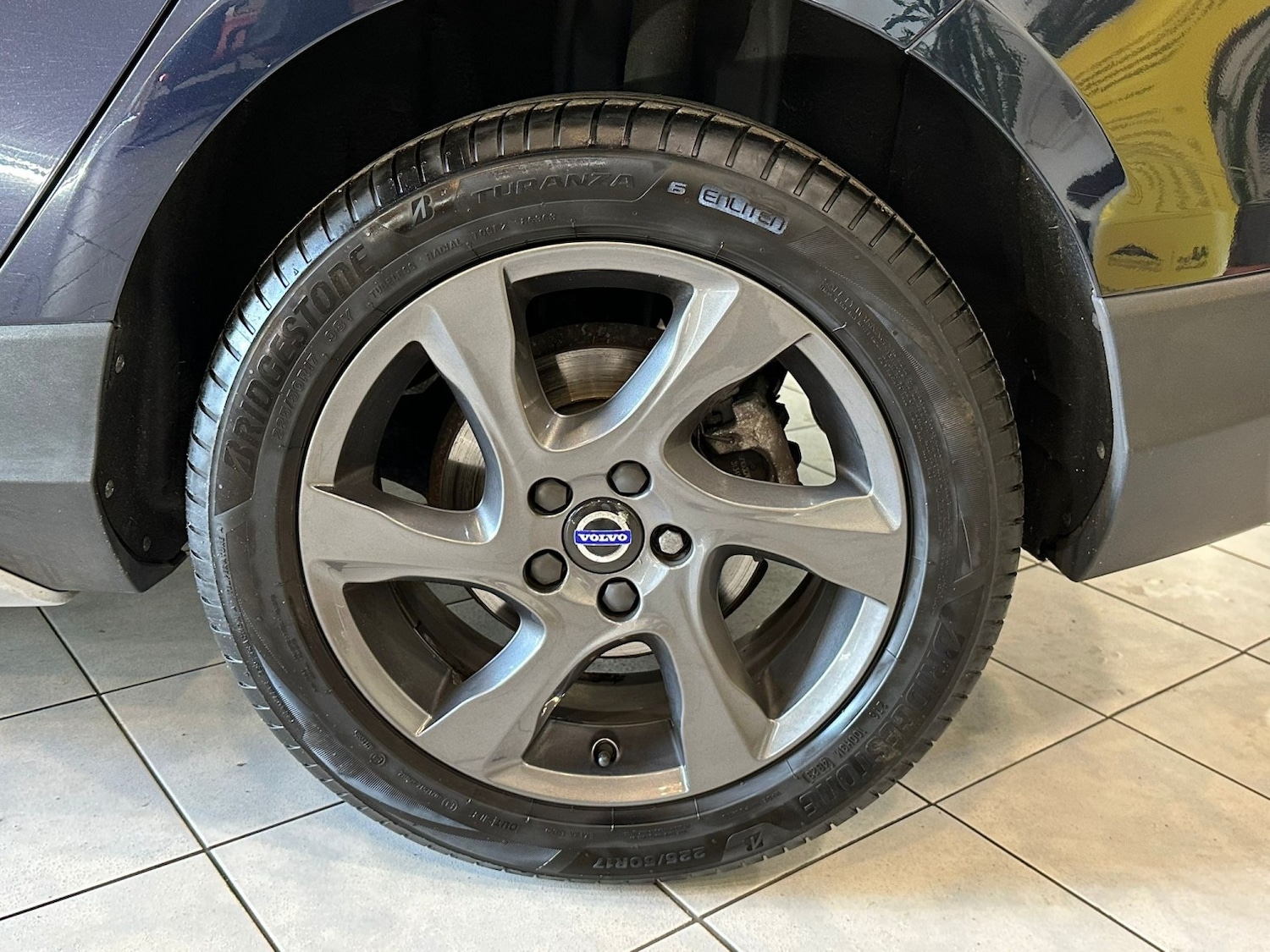 Used Volvo V40 Cross Country 2016 for sale - 76769872: Photo 25