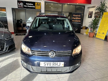 Used Volkswagen Touran 2011 for sale - 75418790: Photo