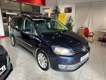 Used Volkswagen Touran 2011 for sale - 75418790: Photo
