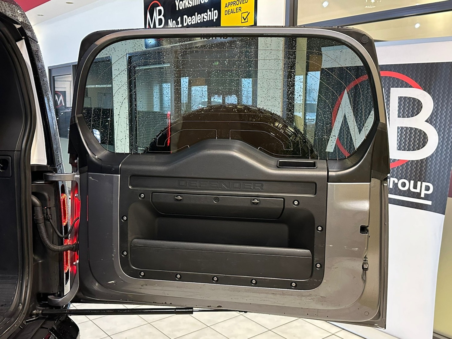 Used Land Rover Defender 2021 for sale - 77241876: Photo 25