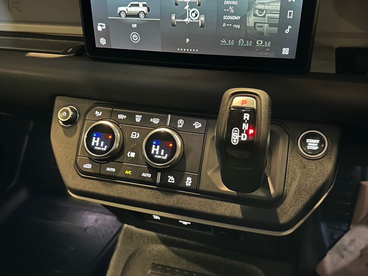 Used Land Rover Defender 2021 for sale - 77241876: Photo 35