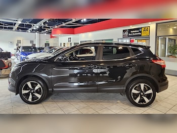 Used Nissan Qashqai 2015 for sale - 78703468: Photo