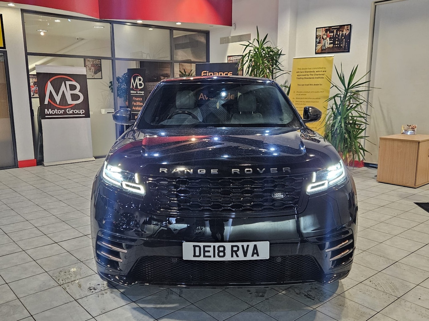 Used Land Rover Range Rover Velar 2018 for sale - 77189330: Photo 2