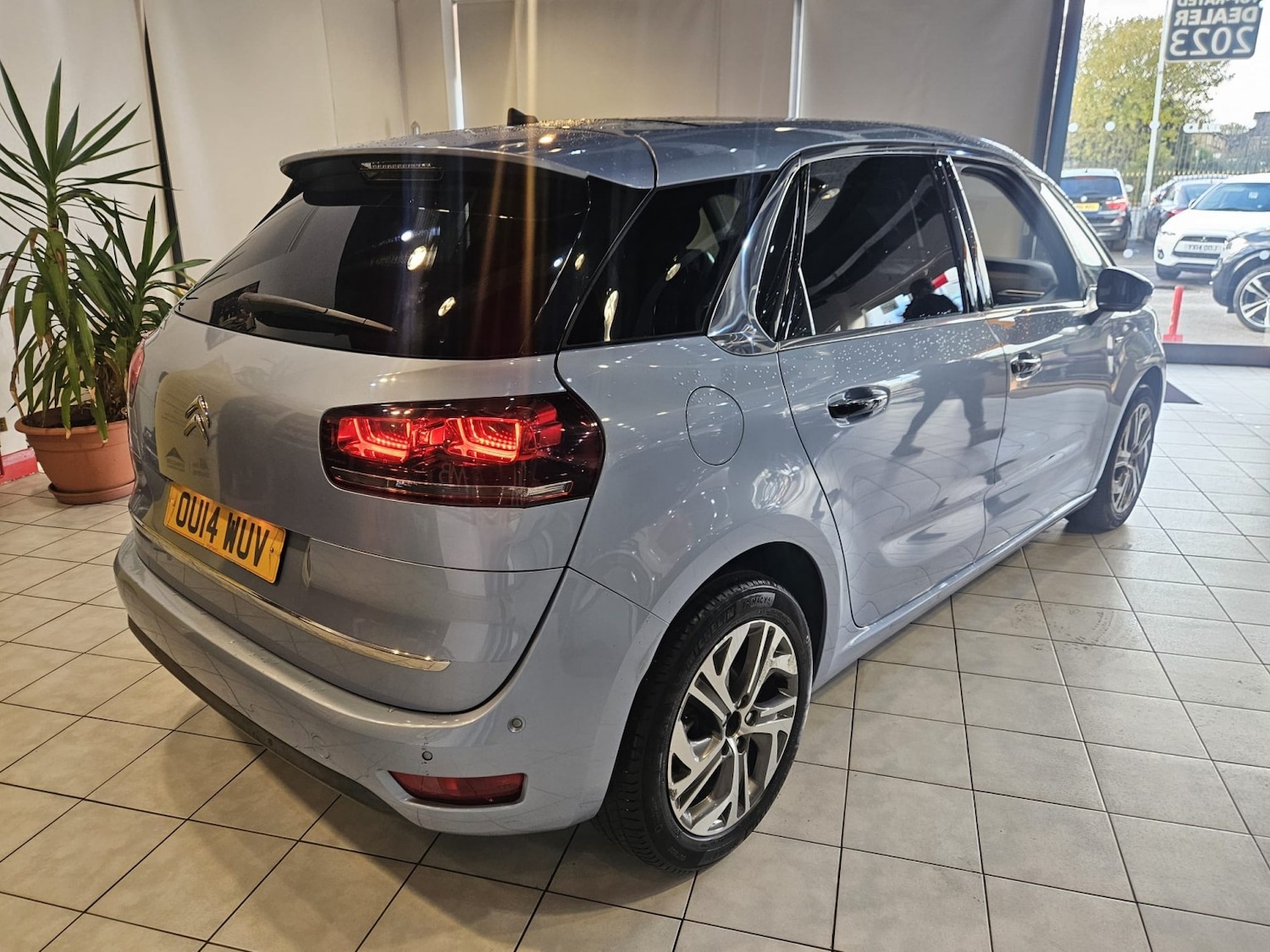 Used Citroen C4 Picasso 2014 for sale - 76769837: Photo 8