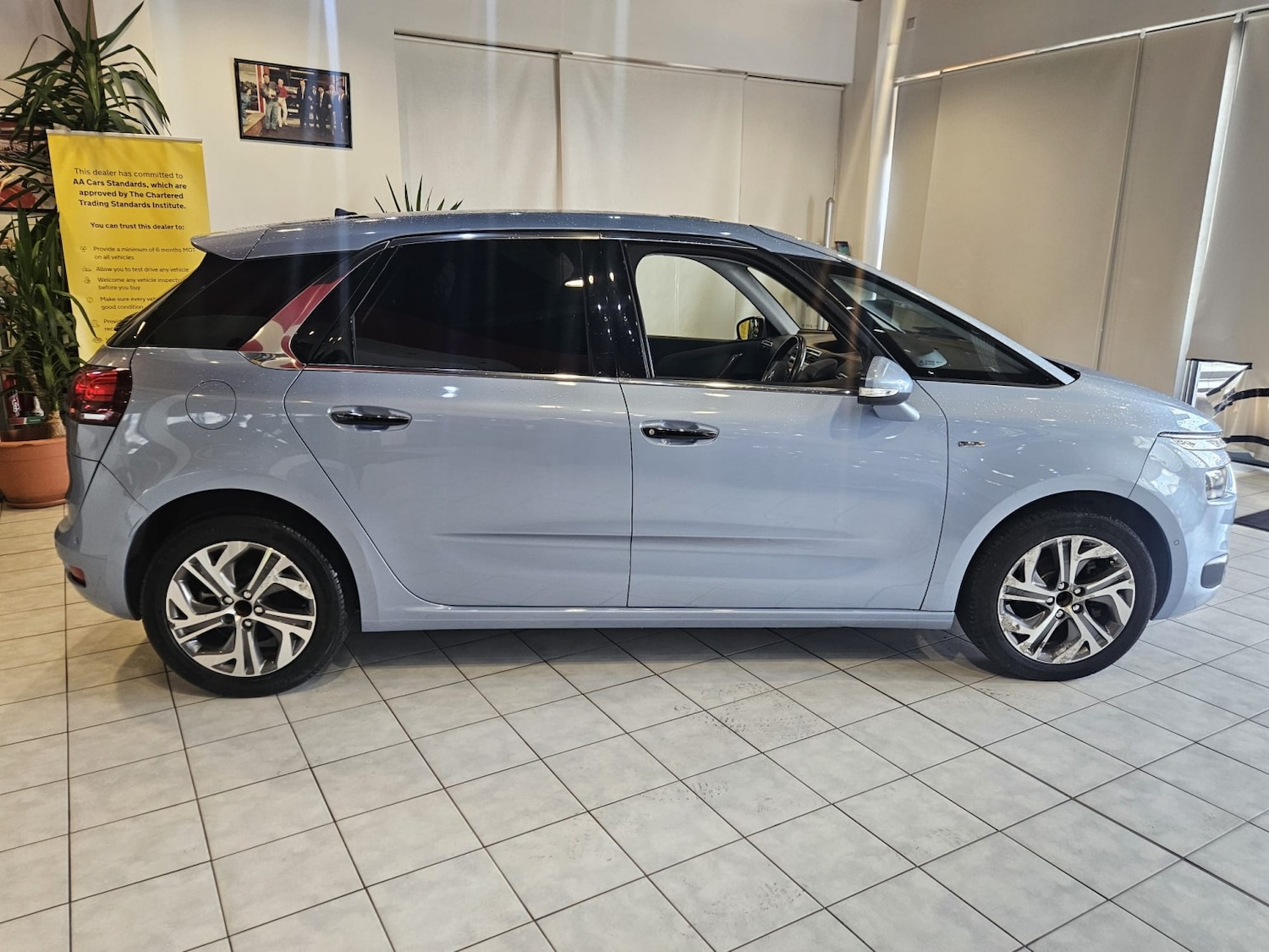 Used Citroen C4 Picasso 2014 for sale - 76769837: Photo 9