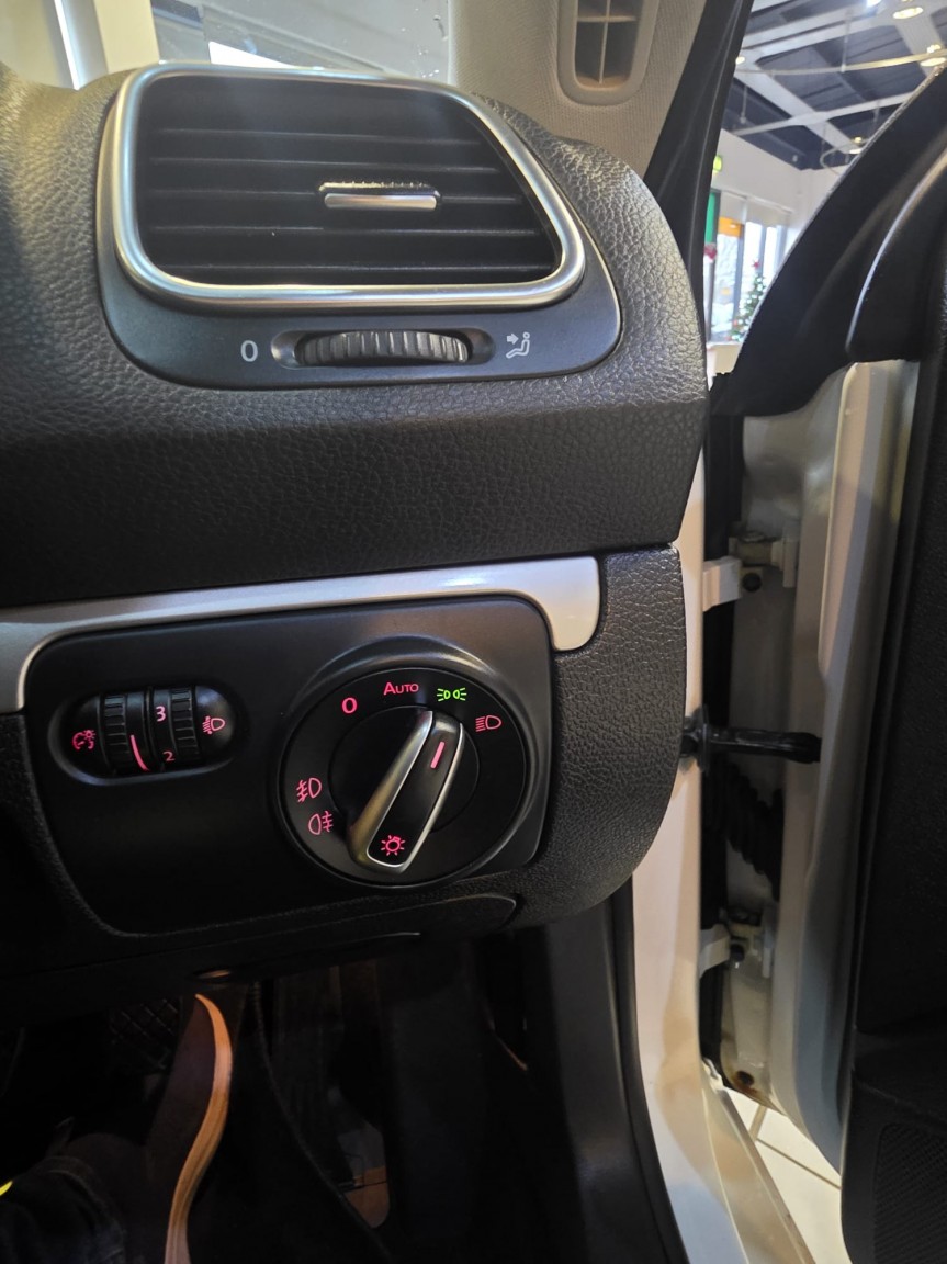 Used Volkswagen Scirocco 2010 for sale - 77595247: Photo 17