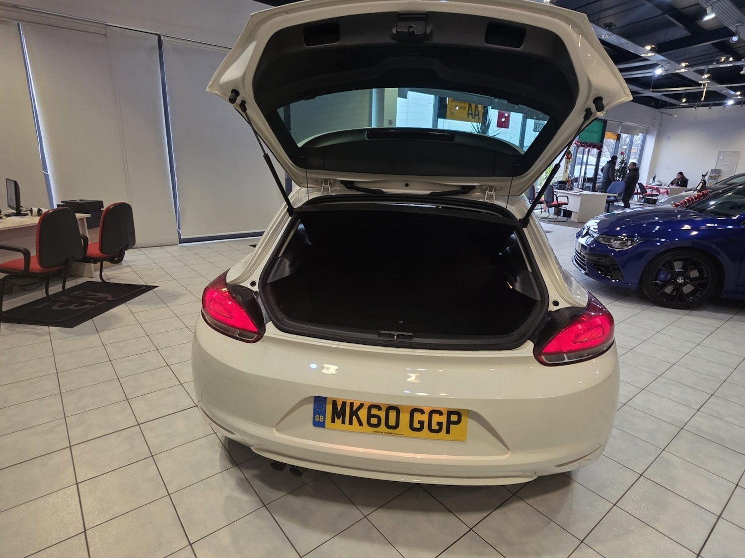 Used Volkswagen Scirocco 2010 for sale - 77595247: Photo 7