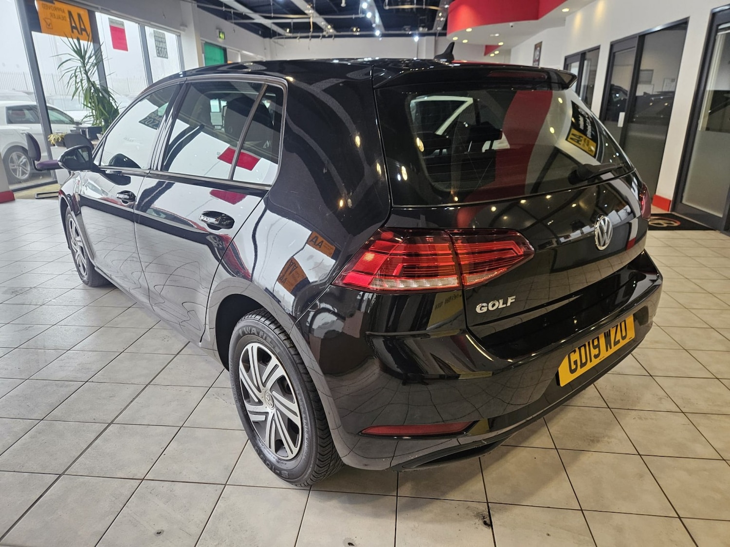 Used Volkswagen Golf 2019 for sale - 77781803: Photo 5