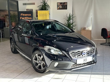 Used Volvo V40 Cross Country 2016 for sale - 76521047: Photo