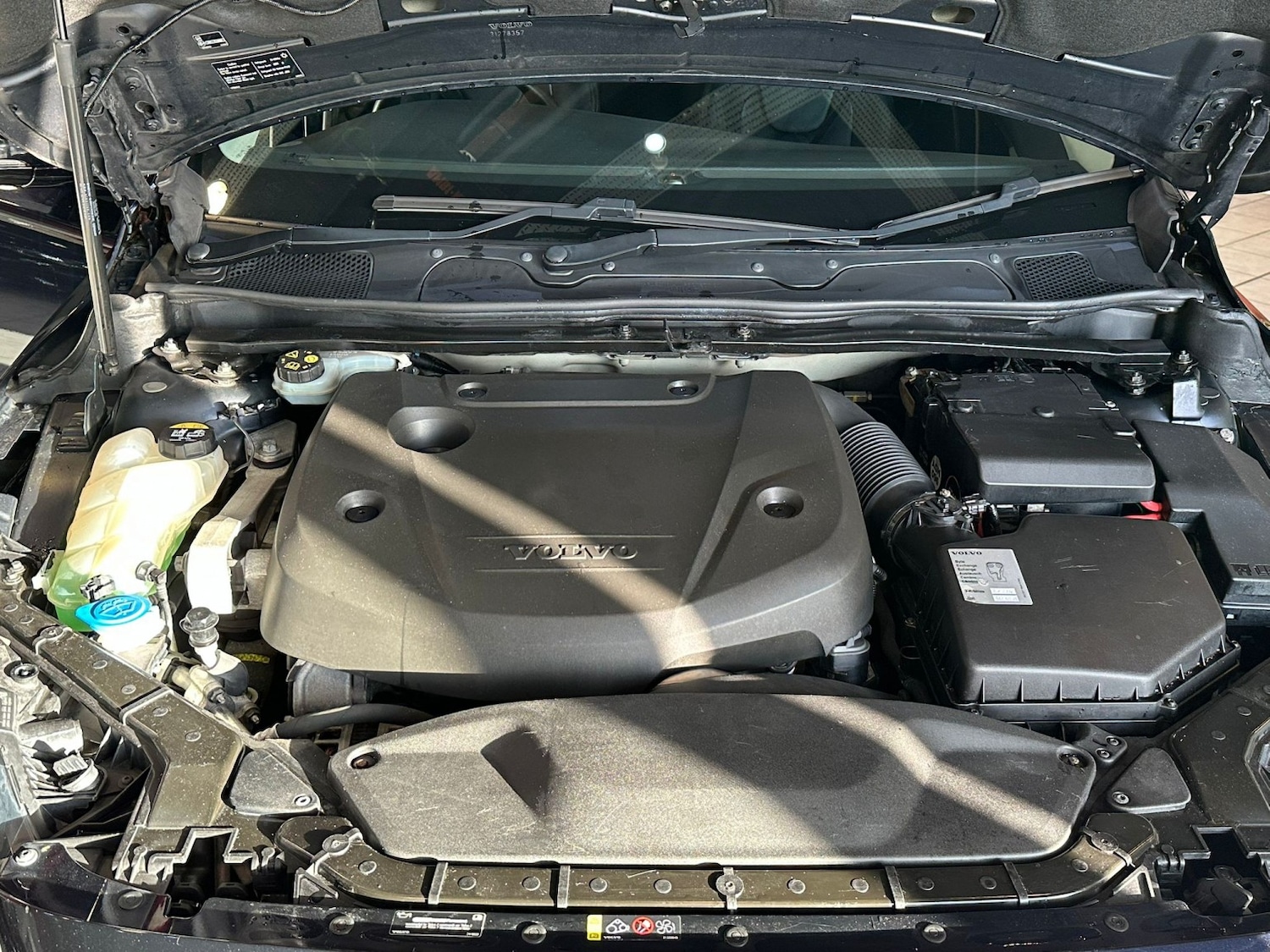 Used Volvo V40 Cross Country 2016 for sale - 76521047: Photo 26