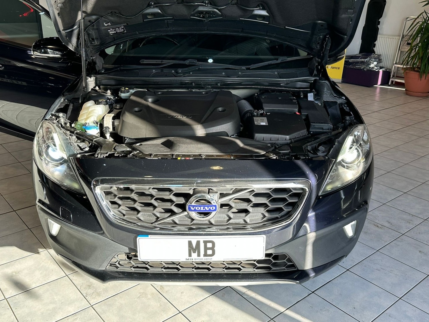 Used Volvo V40 Cross Country 2016 for sale - 76521047: Photo 27