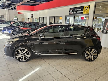 Used Renault Clio 2015 for sale - 76225298: Photo