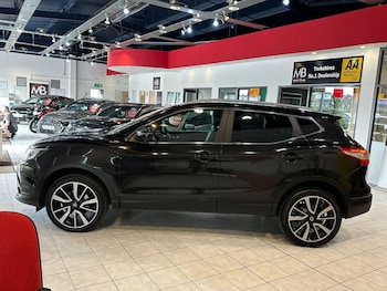 Used Nissan Qashqai 2015 for sale - 75856348: Photo