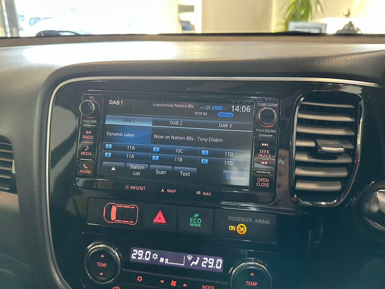 Used Mitsubishi Outlander 2017 for sale - 76845000: Photo 22