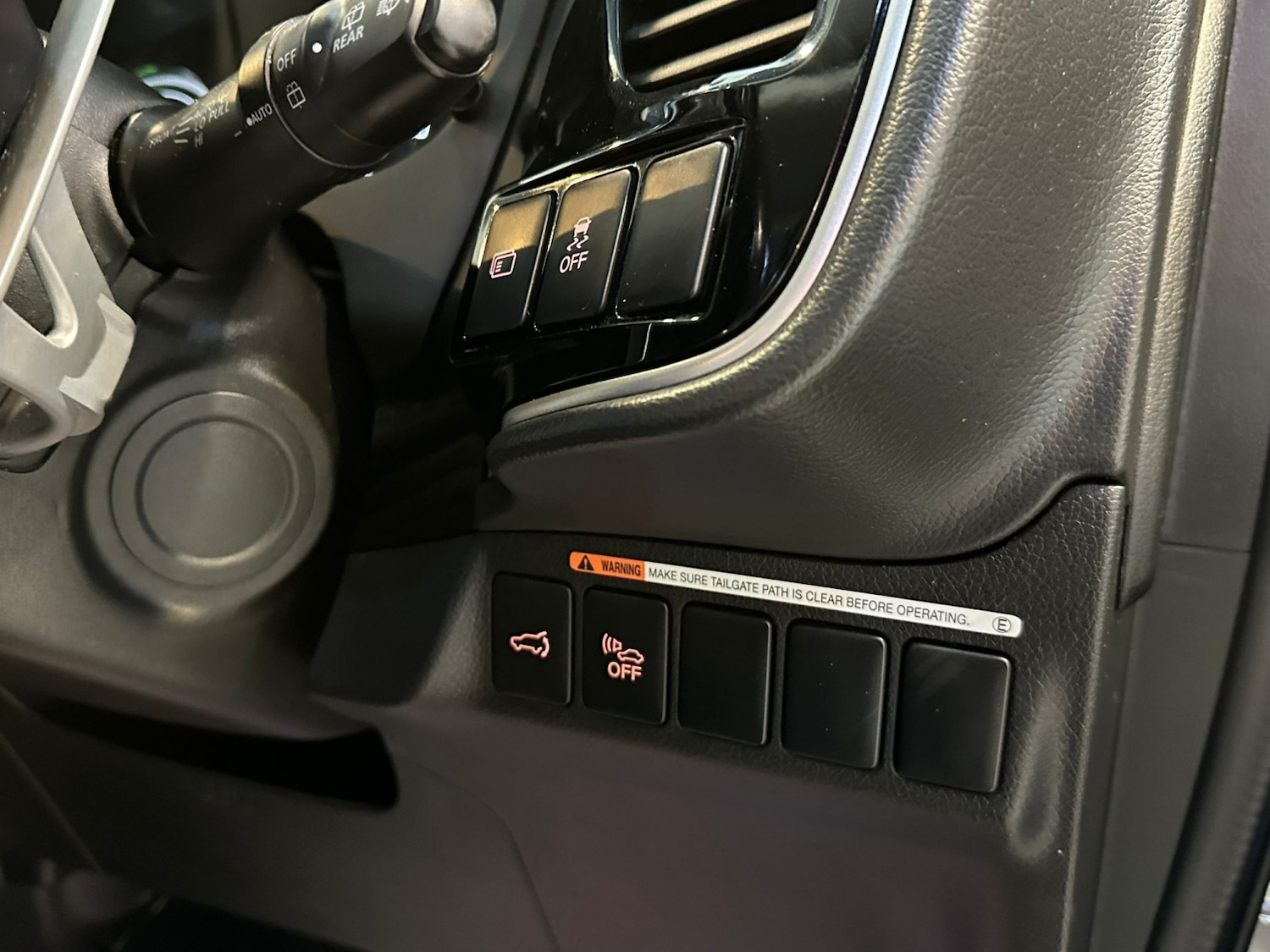 Used Mitsubishi Outlander 2017 for sale - 76845000: Photo 24