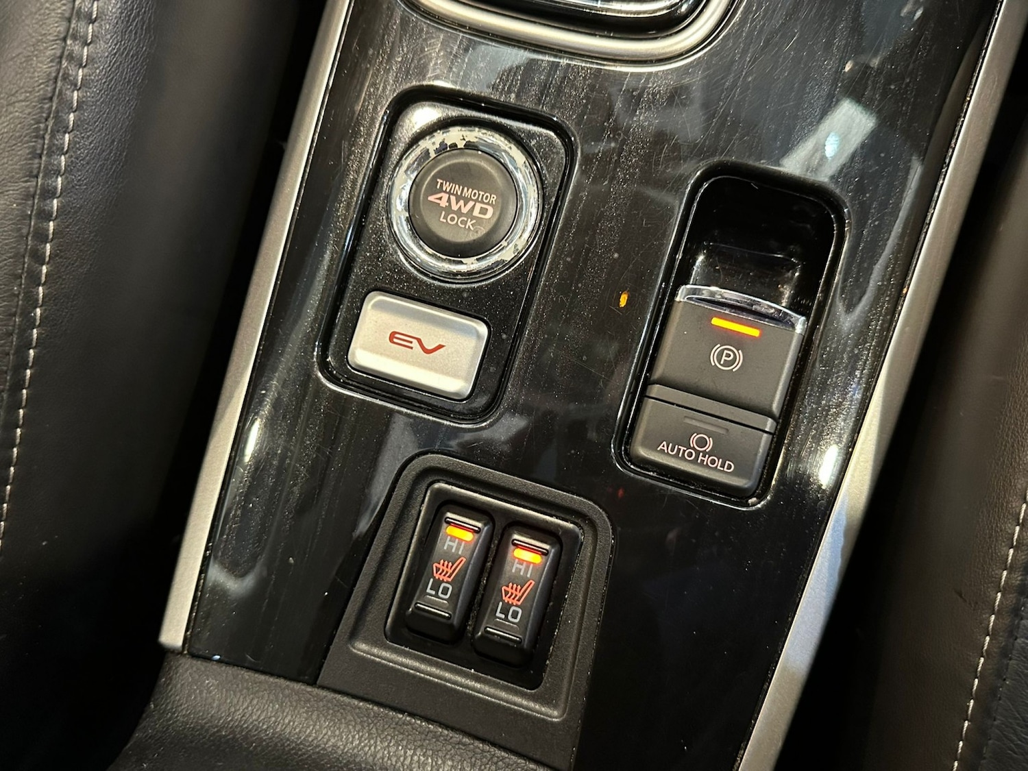 Used Mitsubishi Outlander 2017 for sale - 76845000: Photo 26