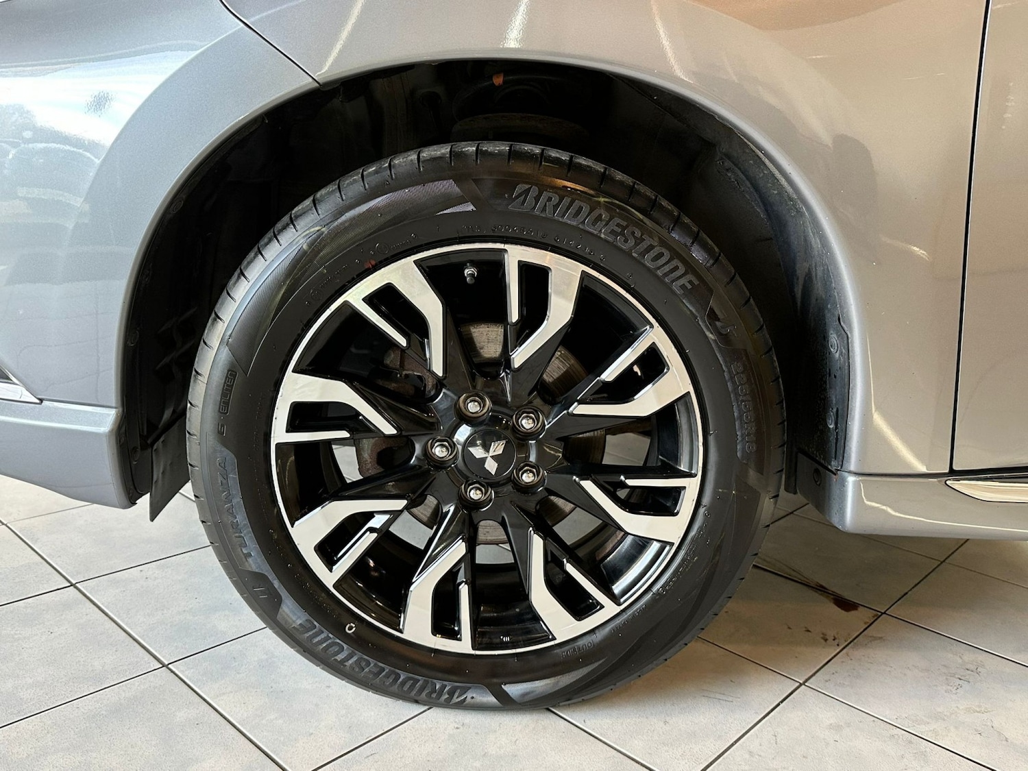 Used Mitsubishi Outlander 2017 for sale - 76845000: Photo 33