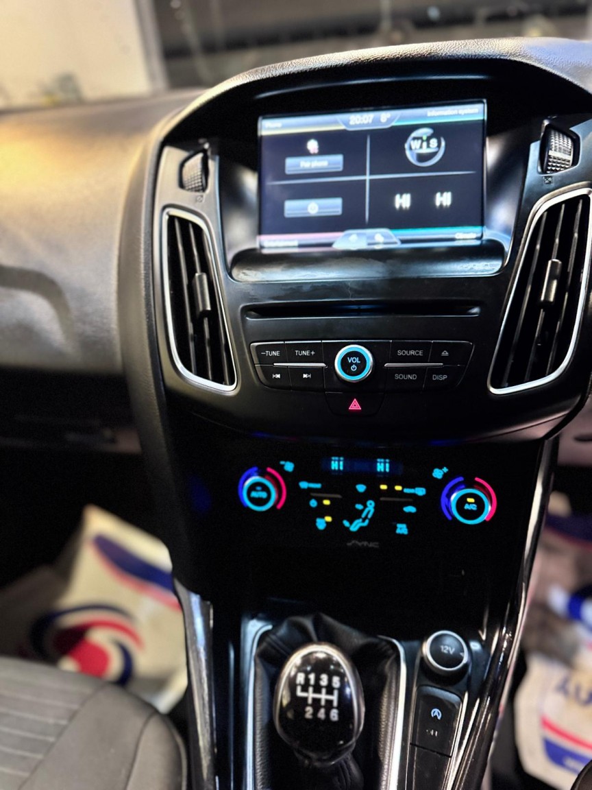 Used Ford Focus 2015 for sale - 76877624: Photo 9